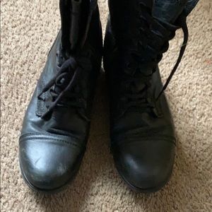 Steve Madden leather boots size 9